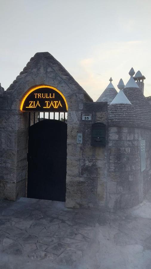 Trulli Di Zia Tata Pensionat Locorotondo Exteriör bild