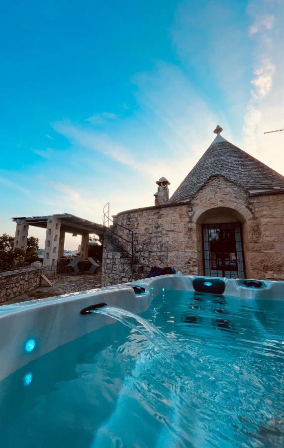 Trulli Di Zia Tata Pensionat Locorotondo Exteriör bild